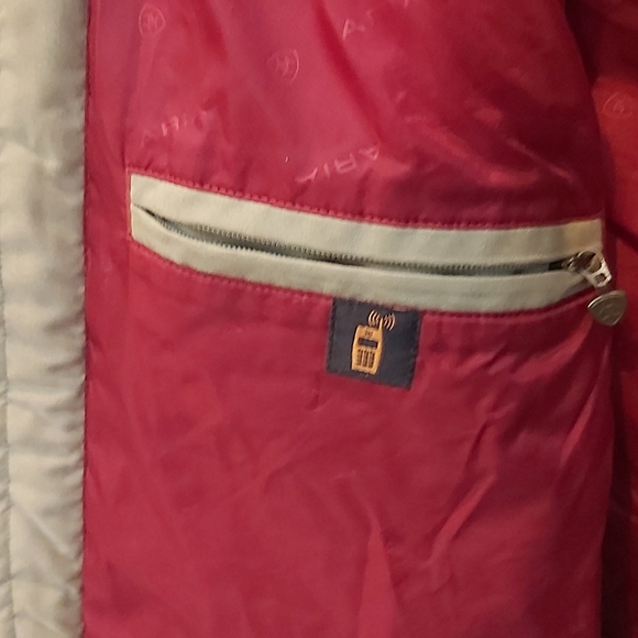 Ariat equestrian quilted vest - Picture 10 of 16